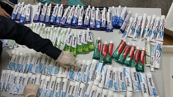 4 tiếp viên bị lợi dụng xách ma túy từ Pháp về Việt Nam, lộ diện kẻ chủ mưu