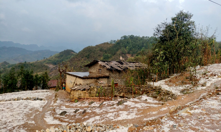 Chiều tối nay Bắc Bộ nguy cơ dông lốc, mưa đá và dự báo thời tiết Hà Nội 10 ngày