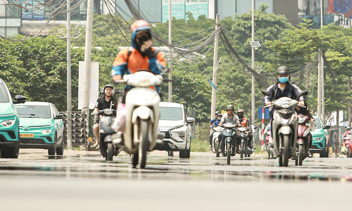 Mới đầu tháng 4, nhiều nơi trên cả nước thành 'chảo lửa' hơn 40°C