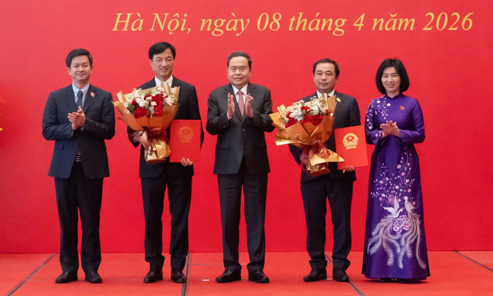 Ông Nguyễn Duy Ngọc và Trần Đức Thắng chuyển sinh hoạt Đoàn đại biểu Quốc hội