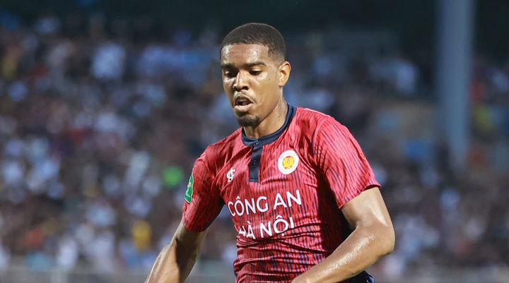 2 đội bóng đề xuất VFF tăng số lượng ngoại binh V.League