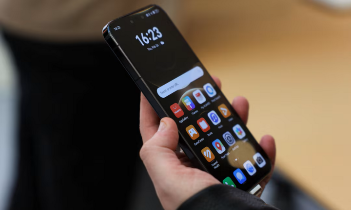 Công nghệ 9/4: Mỹ cân nhắc cấm phòng thí nghiệm Trung Quốc kiểm định thiết bị