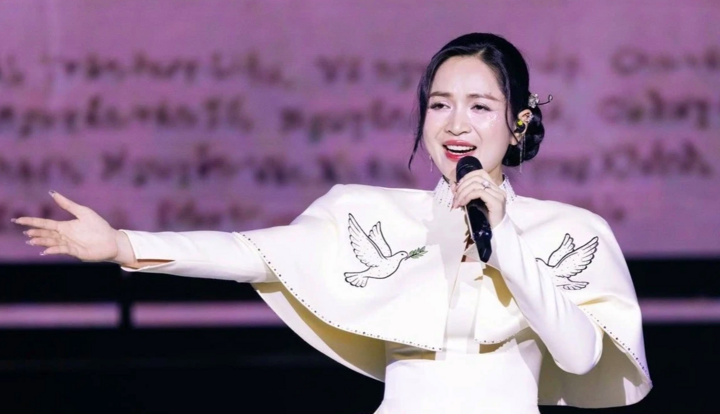 Hát nhép, hát đè: 'Vùng xám' khiến thị trường âm nhạc méo mó