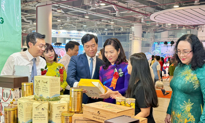 Khai mạc hội chợ OCOP Quảng Ninh tại Liên hoan Phát thanh toàn quốc