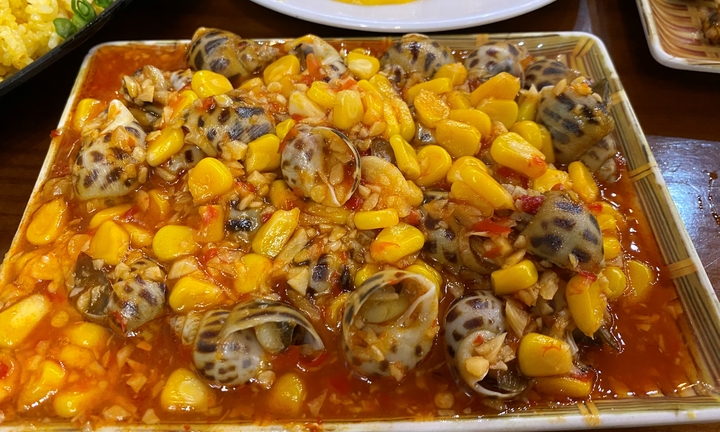 Cách làm ốc hương xào bơ tỏi thơm ngon đơn giản