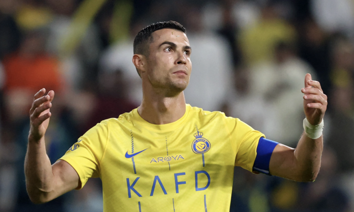 Đối thủ tố ban tổ chức thiên vị Ronaldo