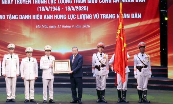 Tổng Bí thư, Chủ tịch nước dự lễ kỷ niệm Ngày truyền thống lực lượng tham mưu CAND