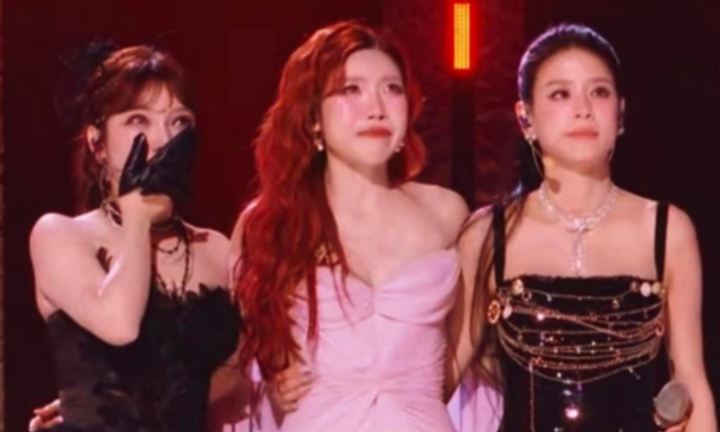 Trang Pháp thua sốc, khóc nức nở tại show 'Đạp gió'