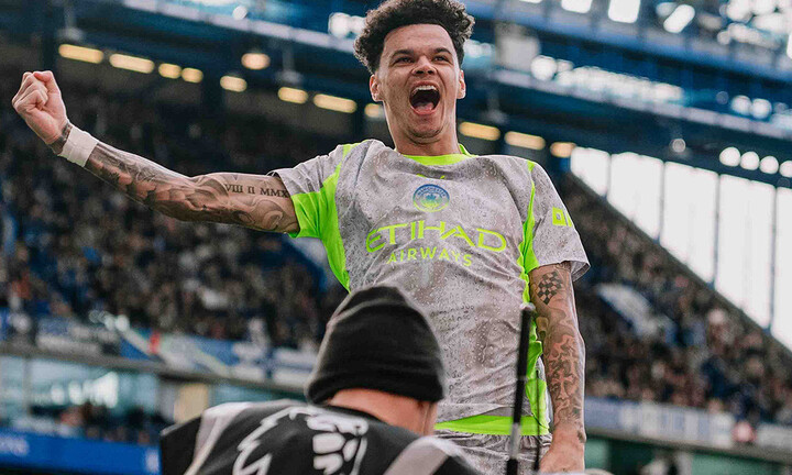 Kết quả Ngoại hạng Anh: Đè bẹp Chelsea, Man City khiến Arsenal âu lo