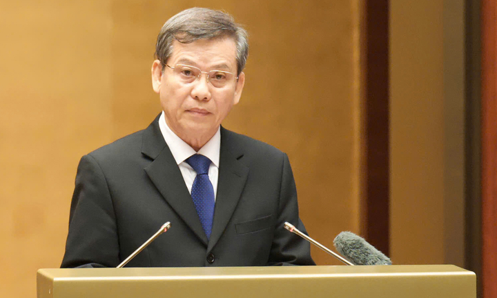 Kịp thời thay thế, cho từ chức cán bộ yếu kém năng lực, uy tín thấp, nhũng nhiễu