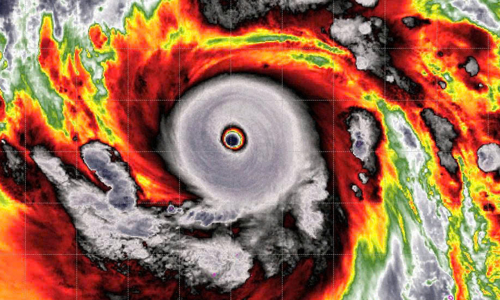 Siêu bão Sinlaku đổi hướng, liệu có vào Biển Đông?