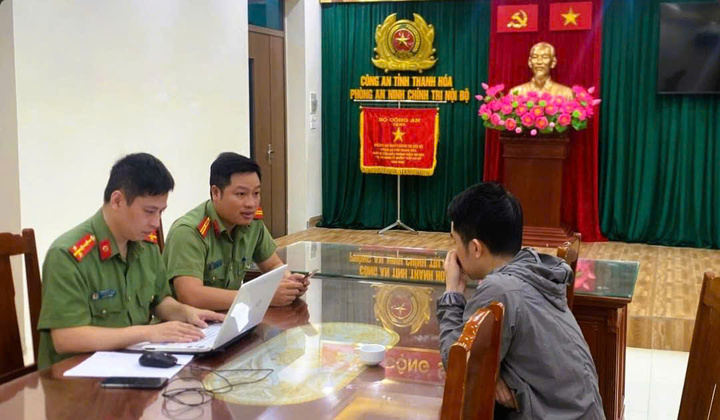 Bị cuộc gọi đòi nợ, nam thanh niên chuyển cuộc gọi sang đường dây nóng của công an