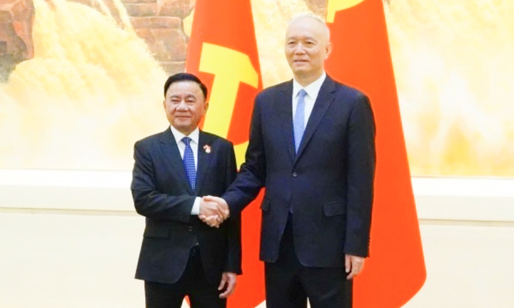 Thường trực Ban Bí thư hội đàm với Chánh Văn phòng TƯ Đảng Cộng sản Trung Quốc