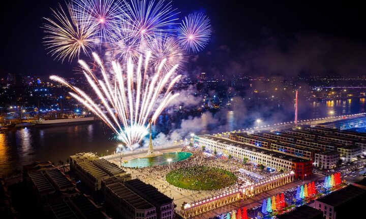 Cư dân tiên phong nói về 'cuộc đời đáng sống hơn' tại Vinhomes Royal Island