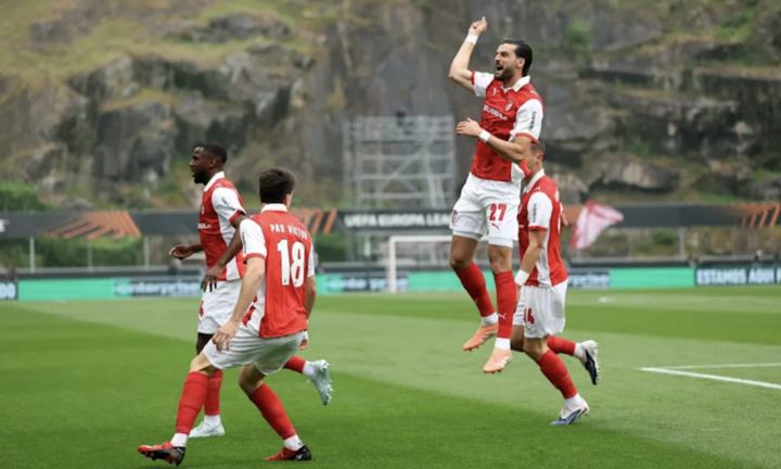 Xác định hai cặp đấu bán kết Europa League 2025-2026