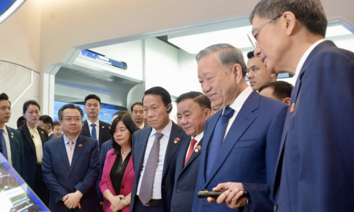 Tổng Bí thư, Chủ tịch nước Tô Lâm thăm trung tâm hợp tác đổi mới AI Trung Quốc