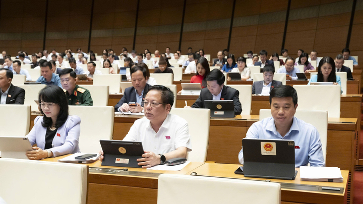 Trực tiếp: Quốc hội thảo luận về tình hình kinh tế - xã hội