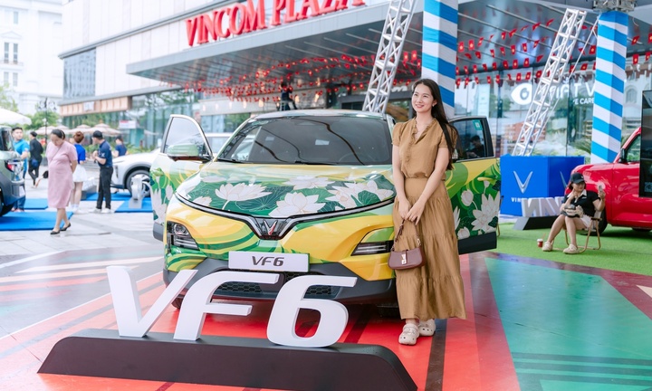 Trải nghiệm VinFast VF 6, người dùng ở Nghệ An tấm tắc: Xe mạnh, tăng tốc êm