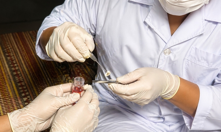 Món quà ánh sáng từ đôi giác mạc của người phụ nữ 61 tuổi