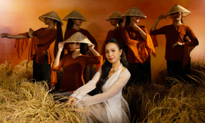 Câu hát 'Lúa chín cao nhưng chẳng hề cúi đầu' được đổi lời ra sao sau tranh cãi?