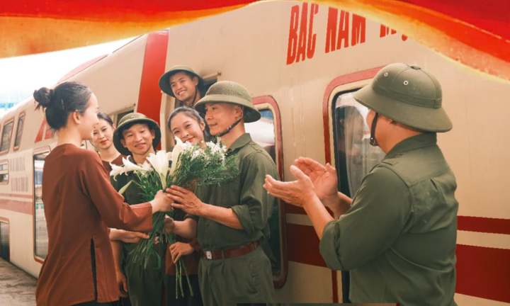 Chuyến tàu tái hiện ký ức của ngày Giải phóng miền Nam, thống nhất đất nước