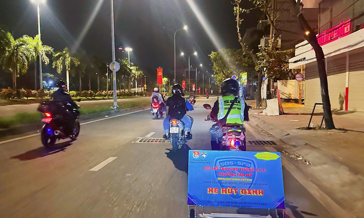 Chuyện những người 'gác đêm' thầm lặng