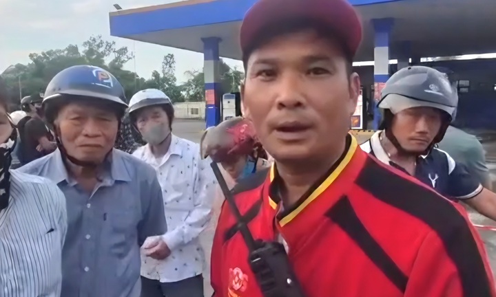 Nhân chứng kể lại phút dập lửa cứu ô tô cháy tại cây xăng khiến 2 người tử vong