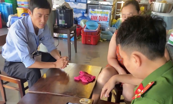 Làm rõ thông tin 'đĩa cơm vỉa hè giá 100.000 đồng' ở Huế