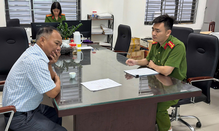 Khởi tố người đàn ông gửi 31 đơn tố cáo sai sự thật để ép con nợ trả gần 4 tỷ