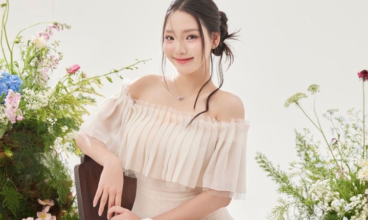 Mỹ nhân 18 tuổi đóng liên tiếp 3 phim doanh thu trăm tỷ đồng