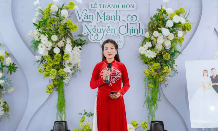Vừa truyền máu vừa ôm con, mẹ đơn thân 3 con vượt bệnh hiểm để thực hiện ước mơ