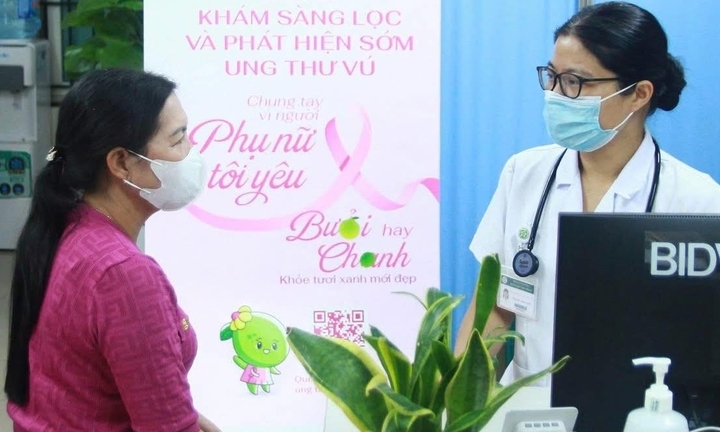 6 bước tự kiểm tra tại nhà giúp phát hiện ung thư vú sớm