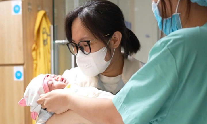  15 ngày vượt 3 cửa tử và hành trình hồi sinh của mẹ con sản phụ tam thai