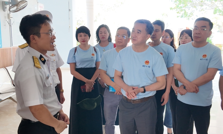 Sẽ xây dựng cơ chế đãi ngộ đặc thù cho lực lượng y tế tại hải đảo