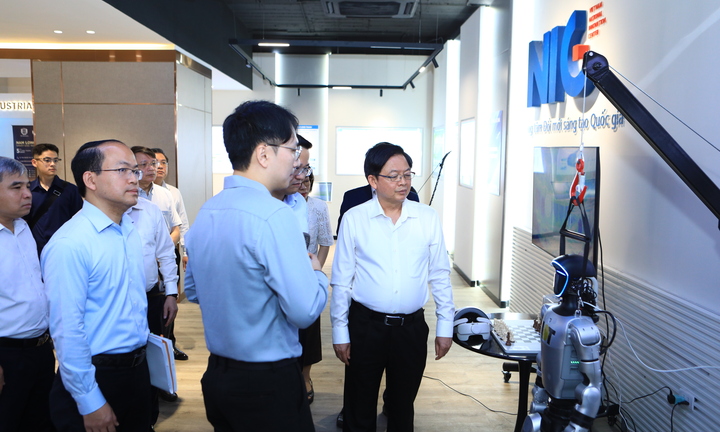 Kết nối NIC là ‘địa chỉ đỏ’ cho xúc tiến đầu tư quốc gia về bán dẫn, AI
