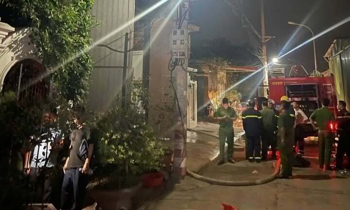 Cháy nhà dân lúc rạng sáng tại Hà Nội, một người tử vong