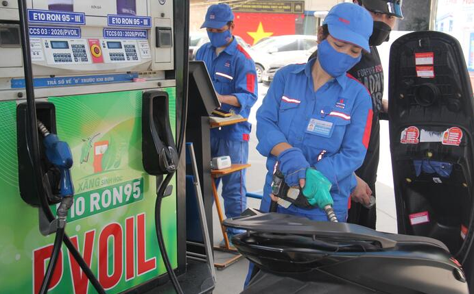 PVOIL bắt đầu dừng bán xăng khoáng RON95, nhiều khách hàng bất ngờ
