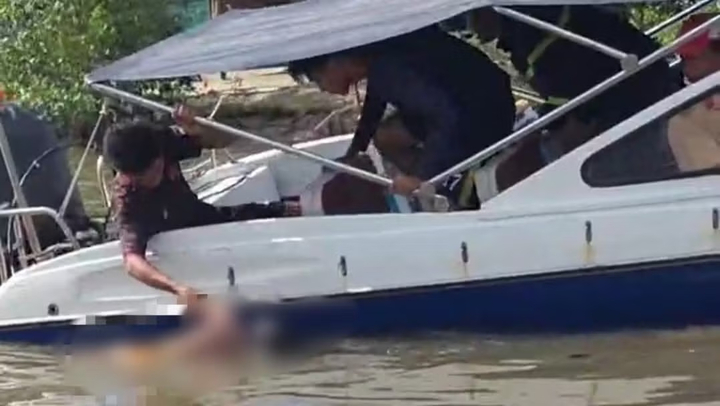 Vụ chìm ghe khiến cả nhà gặp nạn ở Cà Mau: Tìm thấy thi thể bé gái 6 tuổi
