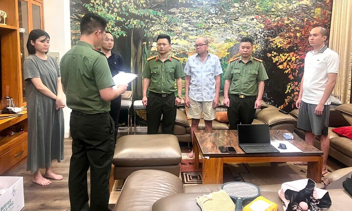 Triệt phá đường dây vận chuyển trái phép gần 90 tấn chất phóng xạ ra nước ngoài