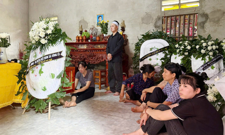 Nghẹn lòng 5 đám tang học sinh đuối nước ở xã nghèo ở Phú Thọ