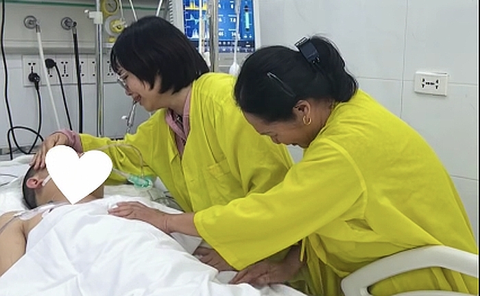Lời người vợ hiến tạng chồng chết não: 'Con bảo em gọi anh dậy mà anh có dậy đâu'