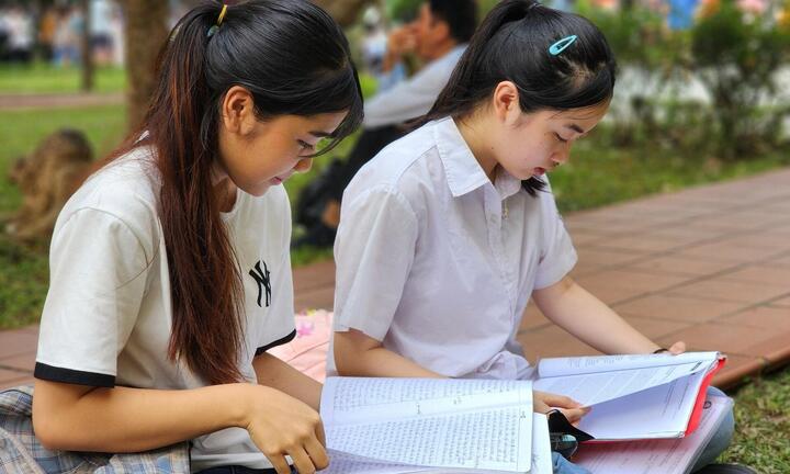 Hè chưa bắt đầu, nhiều học sinh đã kín lịch học từ sáng đến tối