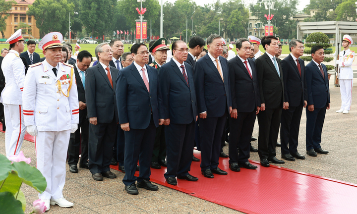 Lãnh đạo Đảng, Nhà nước vào Lăng viếng Chủ tịch Hồ Chí Minh