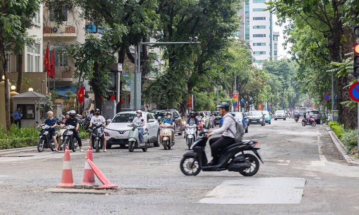 Hà Nội phân luồng giao thông phục vụ thi công các dự án chống ngập cục bộ