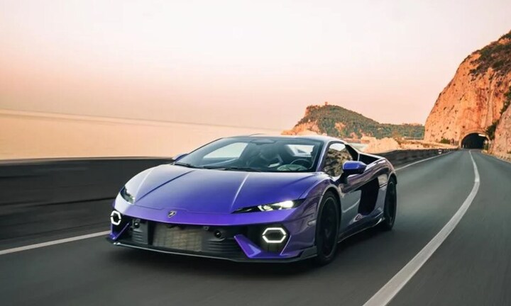 CEO Lamborghini: Siêu xe điện chưa thể thay thế cảm xúc của động cơ xăng