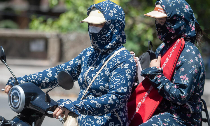 Dự báo thời tiết 27/5: Miền Bắc ban ngày nắng 40°C, chiều tối có thể mưa dông
