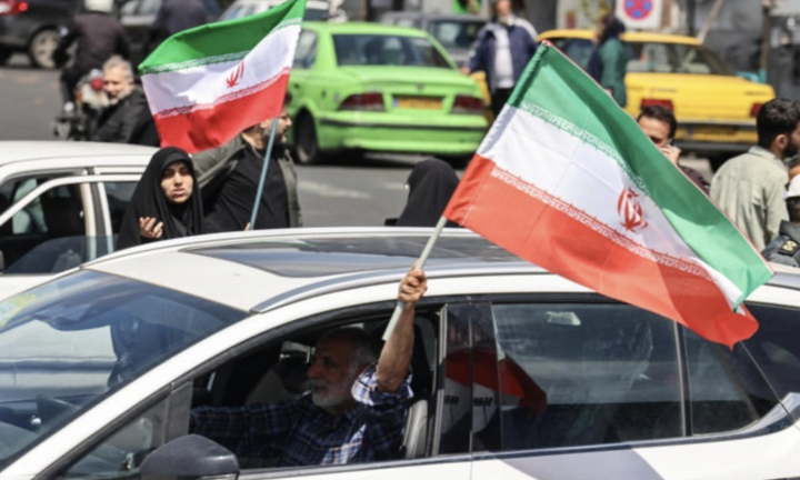 Iran đe doạ trả đũa sau khi tố Mỹ vi phạm lệnh ngừng bắn, tấn công tàu thuyền