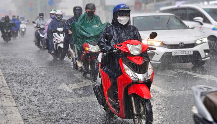 Dự báo thời tiết ngày 30/5: Miền Bắc nắng trên 33°C, miền Nam mưa lớn