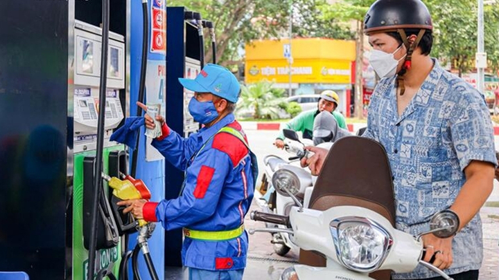 Xăng E10 RON 95-III và E10 RON 95-V khác nhau thế nào?
