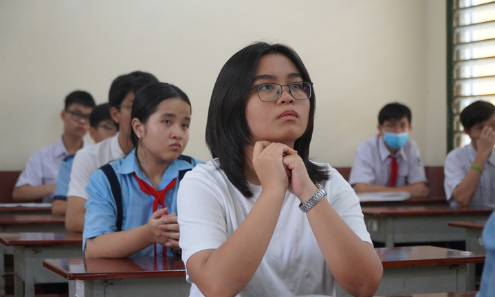 Đề Toán thi vào lớp 10 tại TP.HCM năm 2026